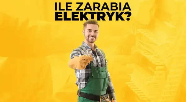 Uśmiechnięty elektryk w zielonym ogrodniczkach trzyma żarówki. Dowiedz się, ile zarabia elektryk i jakie są realia tej pracy.